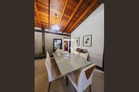 Sala de casa de condomínio para alugar com 5 quartos, 320m² em Chácara dos Lagos, Cotia