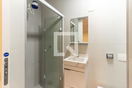 Banheiro de kitnet/studio para alugar com 1 quarto, 36m² em Santa Cecilia, São Paulo