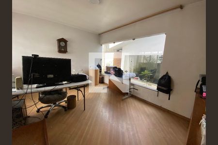 Sala 2 de casa à venda com 3 quartos, 320m² em Caxingui, São Paulo