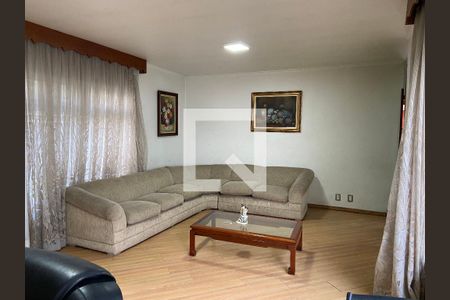 Sala 1 de casa à venda com 3 quartos, 320m² em Caxingui, São Paulo