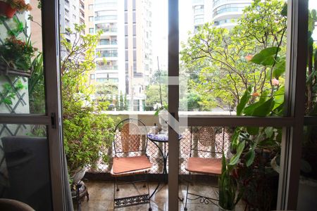Apartamento à venda com 3 quartos, 135m² em Jardim Paulista, São Paulo