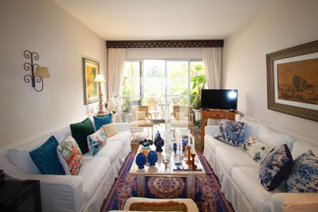 Apartamento à venda com 3 quartos, 135m² em Jardim Paulista, São Paulo