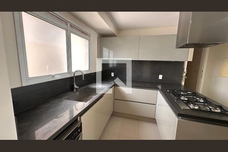 Apartamento para alugar com 4 quartos, 206m² em Campo Belo, São Paulo