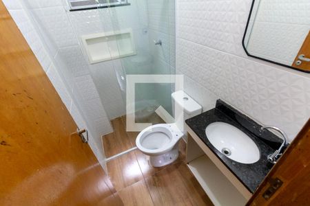Banheiro de apartamento para alugar com 1 quarto, 34m² em Vila Antonina, São Paulo