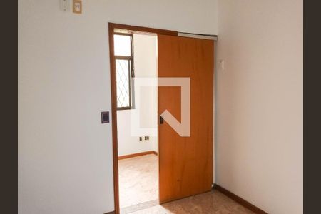 Quarto 1 de casa de condomínio para alugar com 3 quartos, 140m² em Quintino Bocaiúva, Rio de Janeiro