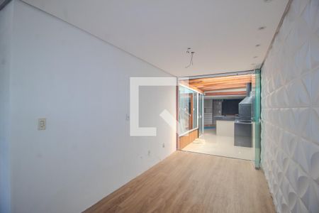 Sala de casa à venda com 3 quartos, 102m² em Hípica, Porto Alegre