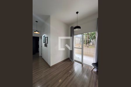 Sala de apartamento para alugar com 2 quartos, 69m² em Parque Fongaro, São Paulo