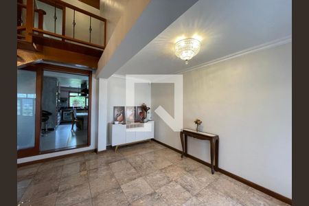 Casa à venda com 3 quartos, 300m² em São Jorge, Novo Hamburgo