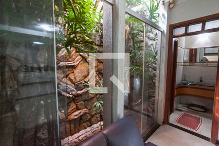 Sala de casa para alugar com 3 quartos, 230m² em Jardim Patricia, Uberlândia