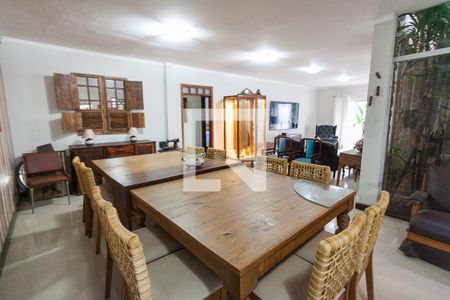 Sala de casa para alugar com 3 quartos, 230m² em Jardim Patricia, Uberlândia