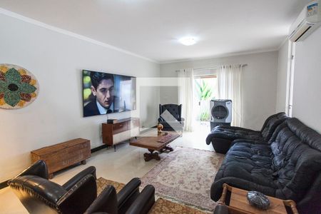 Sala de casa para alugar com 3 quartos, 230m² em Jardim Patricia, Uberlândia