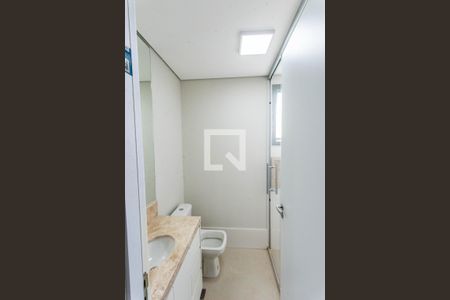 Banheiro da Suíte de apartamento para alugar com 3 quartos, 79m² em Swiss Park, Campinas