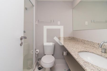 Banheiro social de apartamento para alugar com 1 quarto, 28m² em Partenon, Porto Alegre