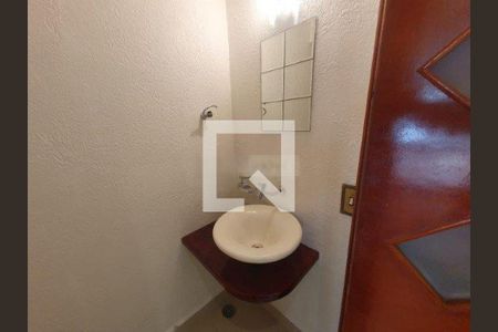 Casa à venda com 2 quartos, 125m² em Jardim Aeroporto, São Paulo