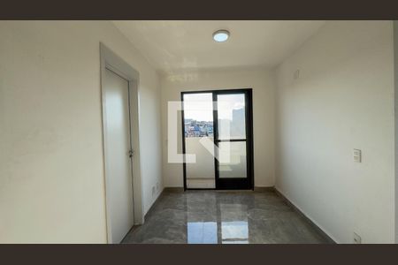 Sala, Cozinha e Área de Serviço de apartamento para alugar com 2 quartos, 38m² em Jardim São Luís, São Paulo
