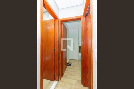Corredor de apartamento à venda com 2 quartos, 56m² em Jardim Iris, São Paulo