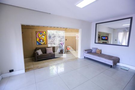 Sala de casa à venda com 3 quartos, 216m² em Vila Pereira Cerca, São Paulo