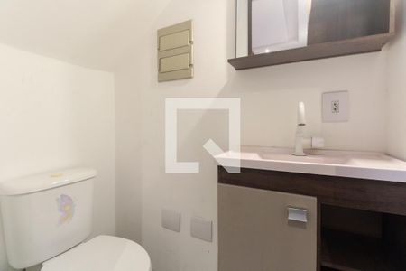 Lavabo de casa de condomínio para alugar com 2 quartos, 60m² em Vila Esperança, São Paulo