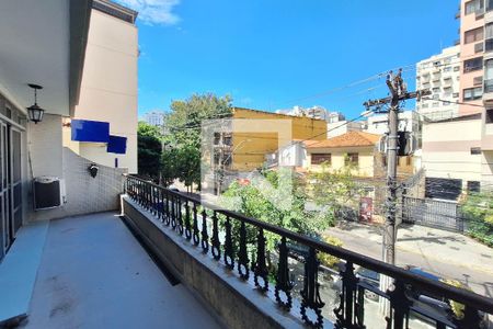 Sala 1 de apartamento à venda com 4 quartos, 211m² em Icaraí, Niterói