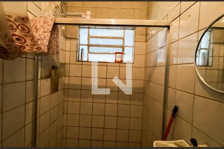 Banheiro  de casa à venda com 1 quarto, 175m² em Parque Cisper, São Paulo
