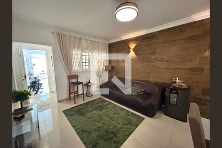 Sala de casa à venda com 3 quartos, 220m² em Picanço, Guarulhos