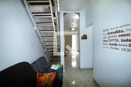 Sala de casa à venda com 5 quartos, 280m² em Vista Alegre, Rio de Janeiro