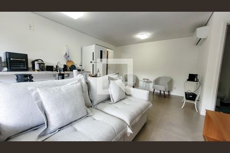 Sala de apartamento à venda com 2 quartos, 65m² em Nova Campinas, Campinas
