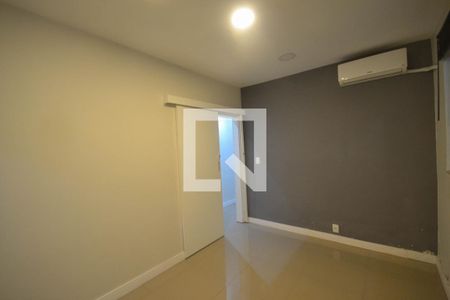 Quarto 1 de casa para alugar com 2 quartos, 150m² em Andrade Araujo, Nova Iguaçu