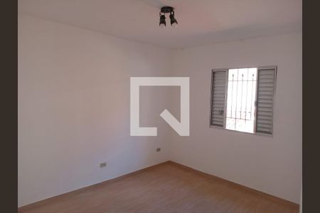 Quarto de casa à venda com 3 quartos, 100m² em Vila Nivi, São Paulo