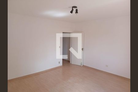 Quarto de casa à venda com 3 quartos, 100m² em Vila Nivi, São Paulo