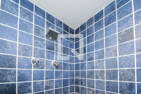 banheiro de kitnet/studio para alugar com 1 quarto, 25m² em Pinheiros, São Paulo