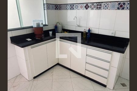 Casa para alugar com 4 quartos, 384m² em Colégio Batista, Belo Horizonte