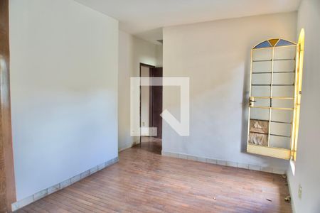 Suíte de casa à venda com 7 quartos, 300m² em Calafate, Belo Horizonte