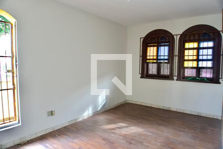 Suíte de casa à venda com 7 quartos, 300m² em Calafate, Belo Horizonte