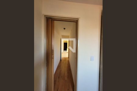 Corredor de casa para alugar com 4 quartos, 125m² em Conj Res Morro Farol, Osasco