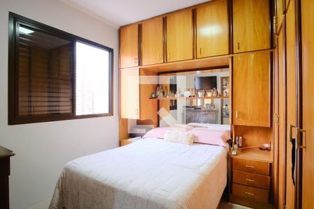Suíte de apartamento à venda com 3 quartos, 89m² em Vila Azevedo, São Paulo