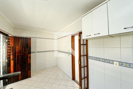 Casa à venda com 3 quartos, 104m² em Vila Lucia, São Paulo