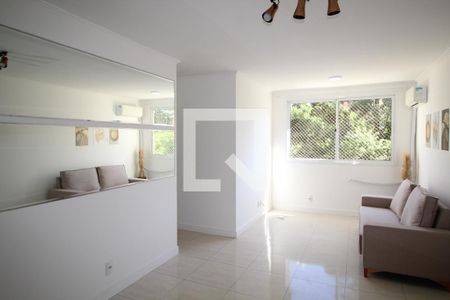 Sala de apartamento à venda com 3 quartos, 68m² em Jardim Carvalho, Porto Alegre