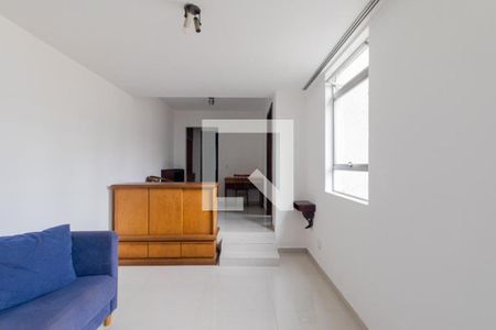 Sala de apartamento para alugar com 1 quarto, 39m² em Centro, Curitiba