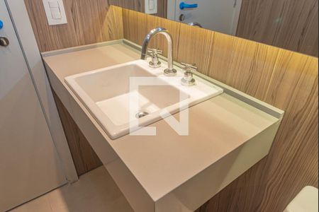 Banheiro Social de apartamento para alugar com 1 quarto, 60m² em Cidade Monções, São Paulo