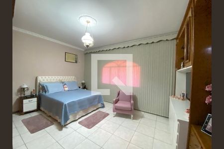 Casa à venda com 3 quartos, 212m² em Inhaúma, Rio de Janeiro