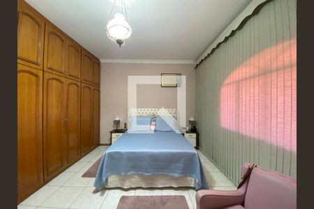 Casa à venda com 3 quartos, 212m² em Inhaúma, Rio de Janeiro