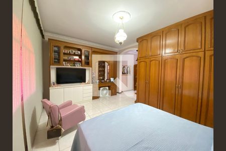 Casa à venda com 3 quartos, 212m² em Inhaúma, Rio de Janeiro