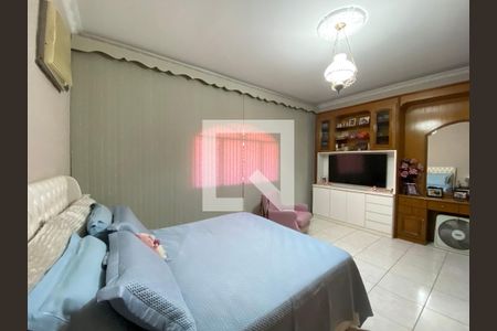 Casa à venda com 3 quartos, 212m² em Inhaúma, Rio de Janeiro