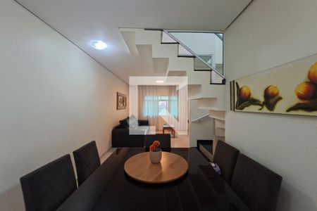 Sala de casa para alugar com 3 quartos, 131m² em Vila Assuncao, Praia Grande