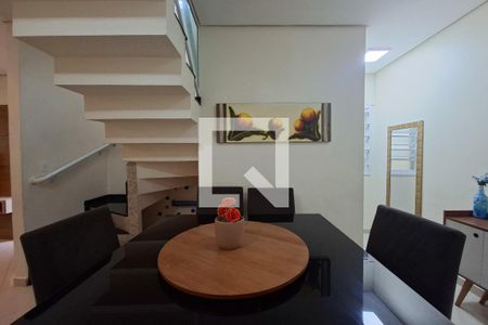Sala de casa para alugar com 3 quartos, 131m² em Vila Assuncao, Praia Grande