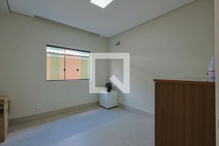 Quarto de casa à venda com 3 quartos, 215m² em Santa Cruz, Belo Horizonte