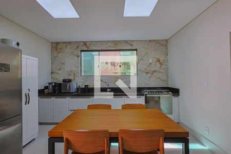 Sala de jantar de casa à venda com 3 quartos, 215m² em Santa Cruz, Belo Horizonte