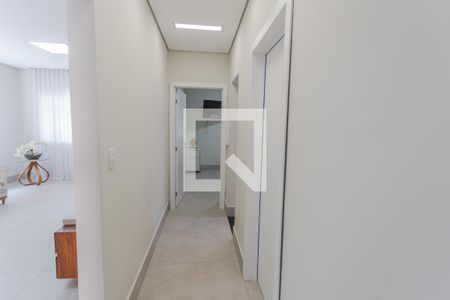 Corredor de casa à venda com 5 quartos, 215m² em Santa Cruz, Belo Horizonte