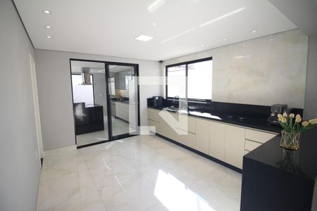 Cozinha de casa à venda com 4 quartos, 330m² em Industrial, Contagem